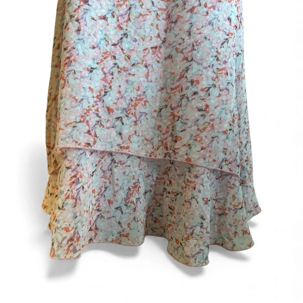 Cabi Sleeveless Floral Blouse Size XS White Pink V Neckline Style # 5032